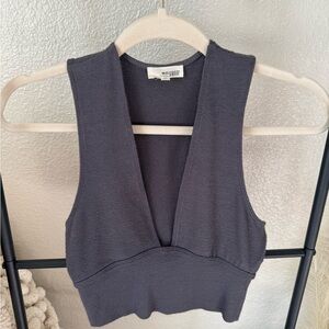 V-neck Crop Top